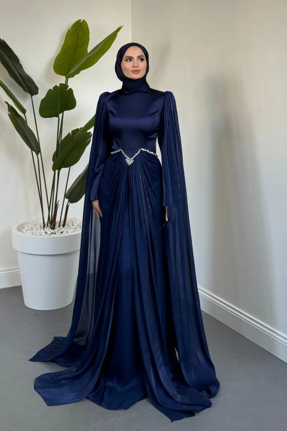 Loverna Taşlı Pelerinli Abiye Lacivert