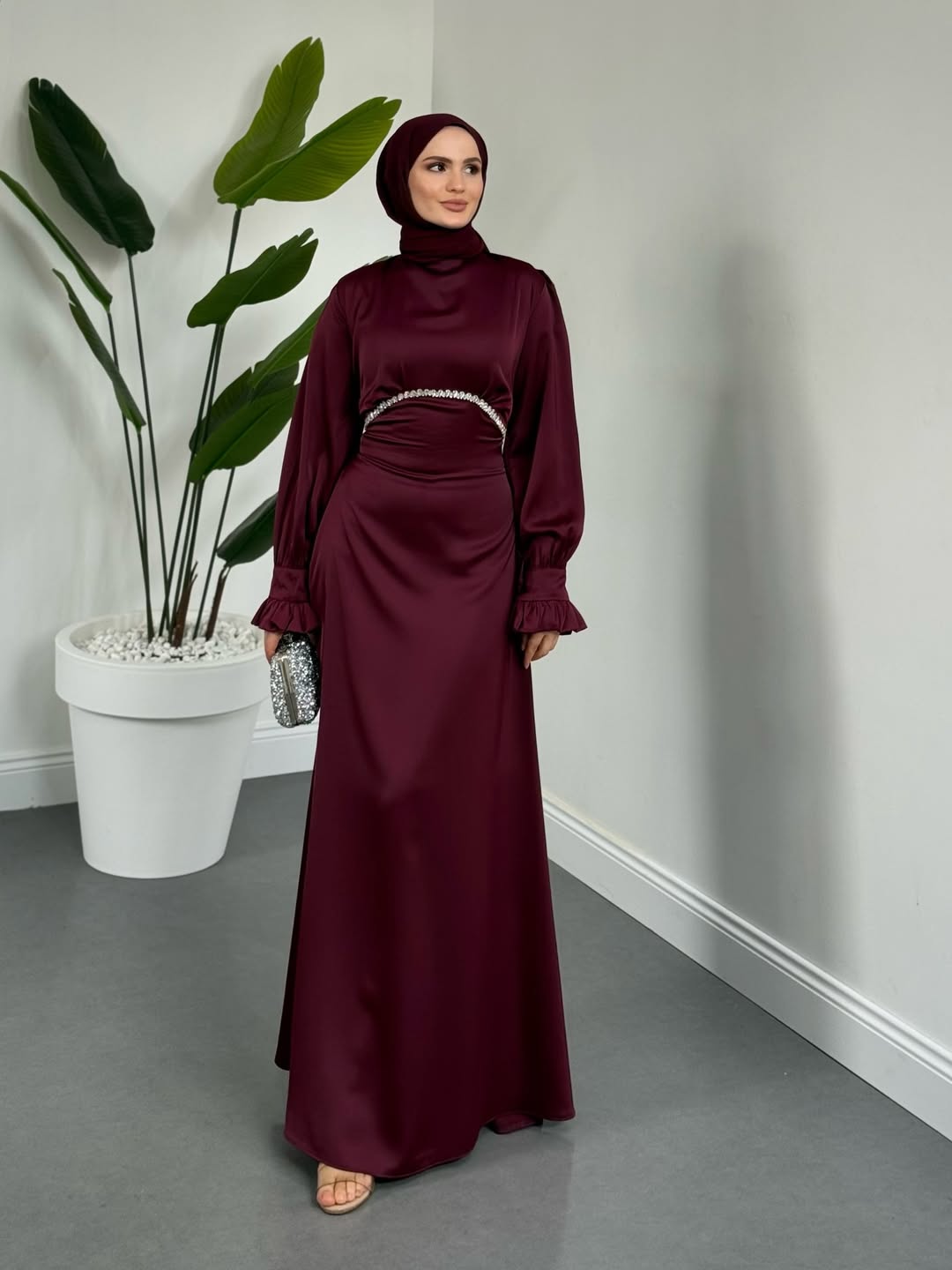 Silvana Beli Taşlı Arkası Büzgülü Abiye