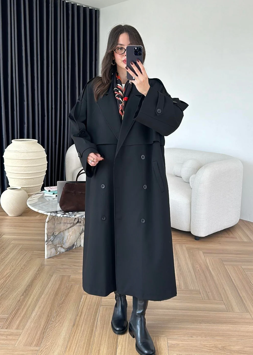 Omuzu Uzun Apoletli Trençkot SİYAH